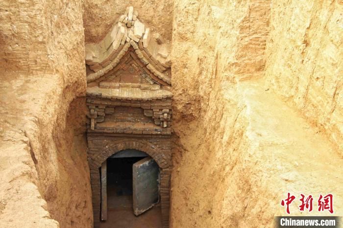 出土|探访济南元代墓葬群：砖雕壁画保存较好 经考证为家族墓