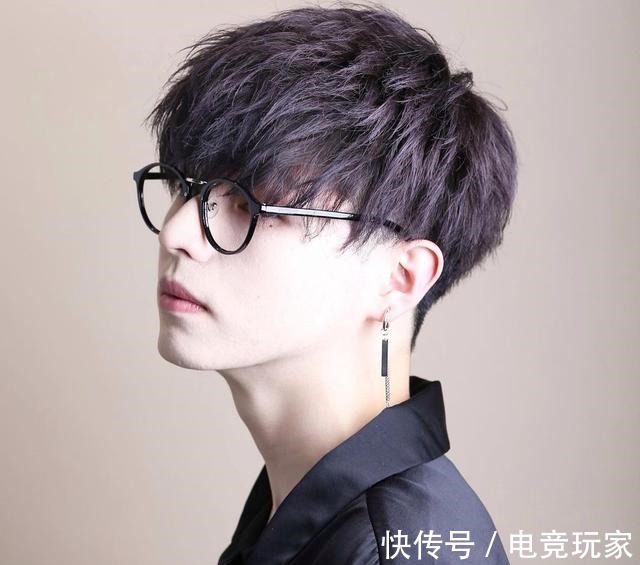 造型 别总剪男士背头了,这才是年轻男士该有的发型,看看帅到你了吗!
