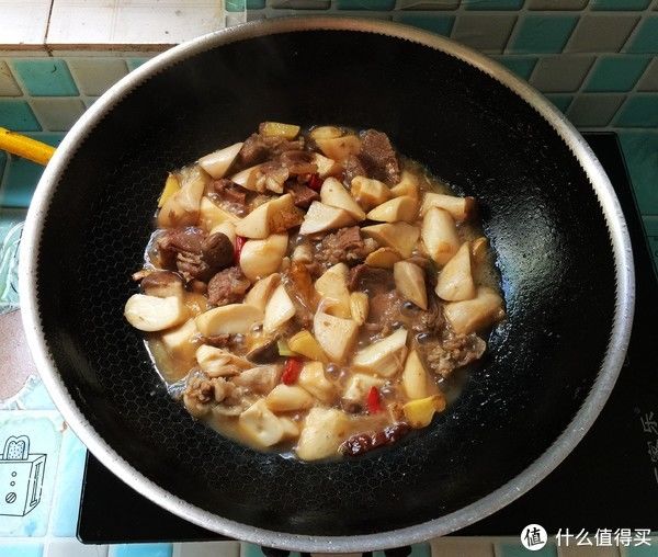 明日冬至,这2样菜一起炖一锅,鲜香滋补又美味,暖身补气不怕冷