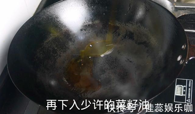 羊里脊肉|葱爆羊肉在家怎么做羊肉鲜嫩甘香、大葱脆嫩！大厨教你正确做法