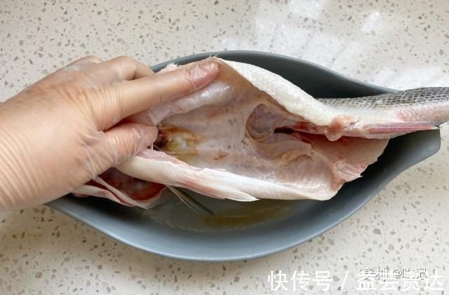 清蒸|年夜饭不能少了吃鱼,清蒸是对鱼的最大尊重,轻松学会