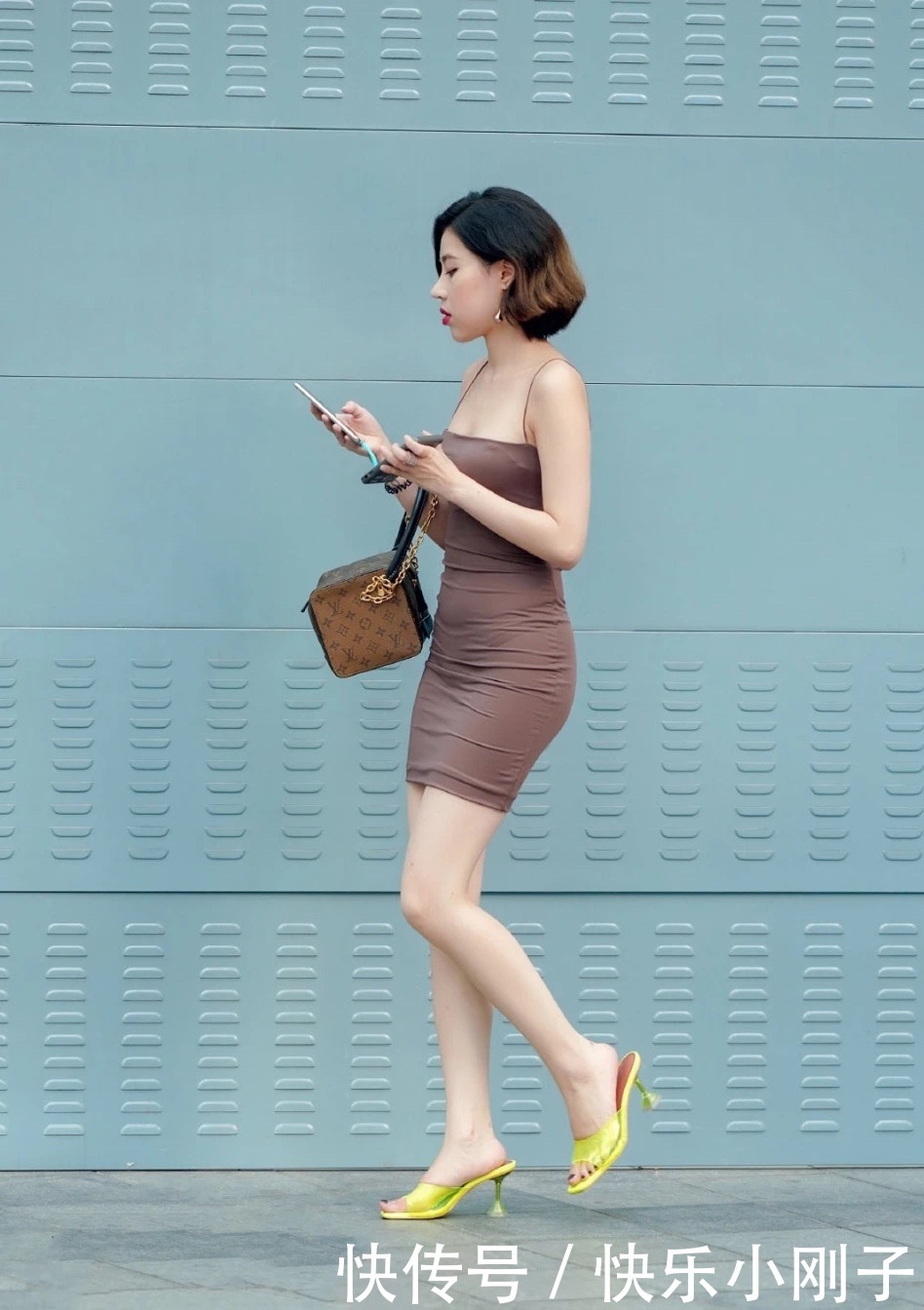 一个比一个会穿,敢穿呀!最服第四位小姐姐!