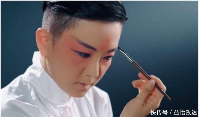 当今“第一女老生”,被批评假借传承京剧之名四处捞金?