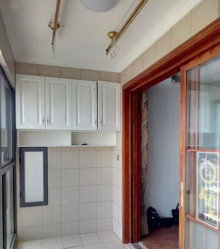 不锈钢|全包18万装修的新房，一看电视墙差点崩溃了，大家说这像什么？