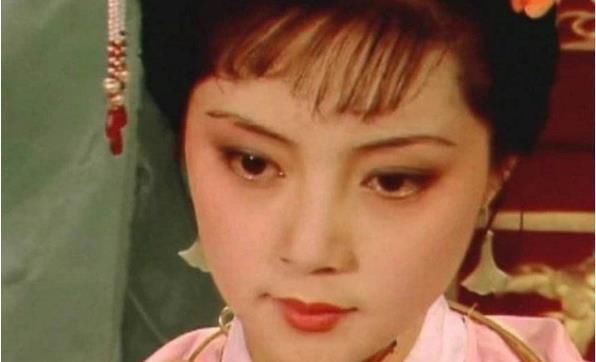 宝钗|贾母6拒“金玉良缘”,她为何瞧不上薛宝钗?薛姨妈不好意思说