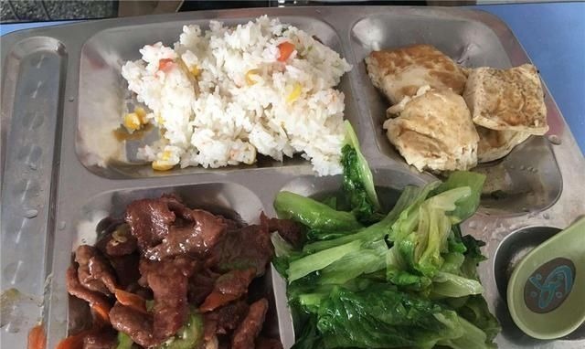 聪明|这4类孩子看似聪明，长大后往往讨人嫌，很多家长却没有意识到