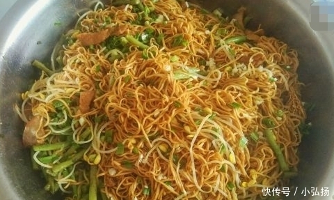 面食|大厨教你蒸面条,香软好吃不油腻,出锅满屋飘香,学到就是赚到!