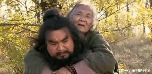 李逵丧母,梁山非但无人同情,宋江为何还哈哈大笑