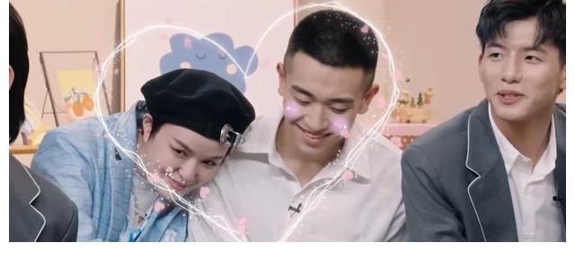 sunnee|朱非儿返场爆料感情现状,阿卓惹哭倪倪:恋爱中有先来后到吗?