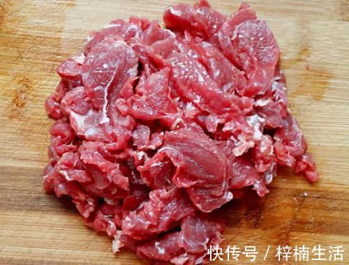 炒牛肉|炒牛肉,别放料酒腌制了,教你1招,牛肉鲜嫩滑,不老不柴不粘锅