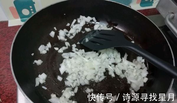 汤汁|糯米烧麦怎么做才好吃,和面和馅都有技巧,米粒吸满汤汁肉香四溢!