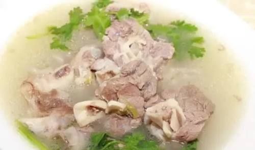 冬天|大厨朋友教我这样炖肉，只要放“这2种”香料，不管啥肉越炖越香