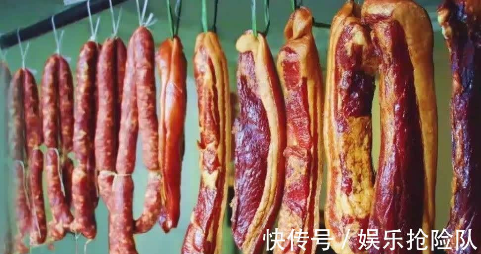 吃肉|孩子辅食要及时加肉，吃肉才能让娃更聪明，但要避开七个吃肉误区