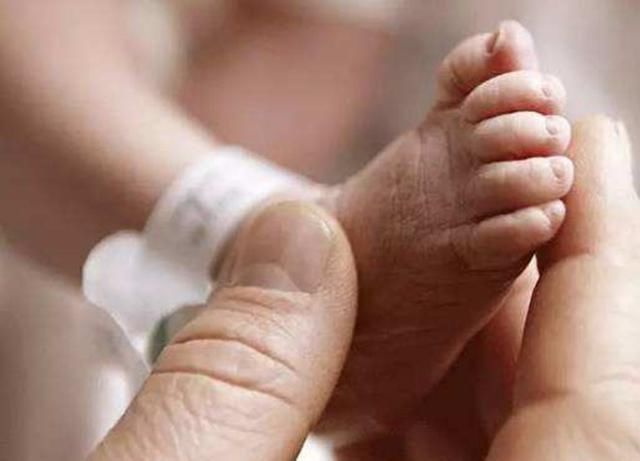 身高|为什么新生儿的身高都是50厘米是凑巧,还是护士真的测错了