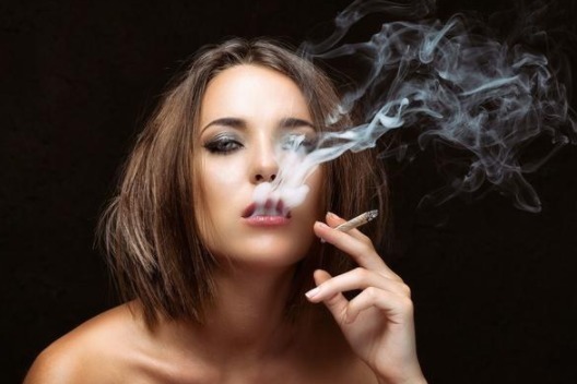 心脏|心梗来临前，晚上睡觉时会有4种“不适”，两类人群要留心