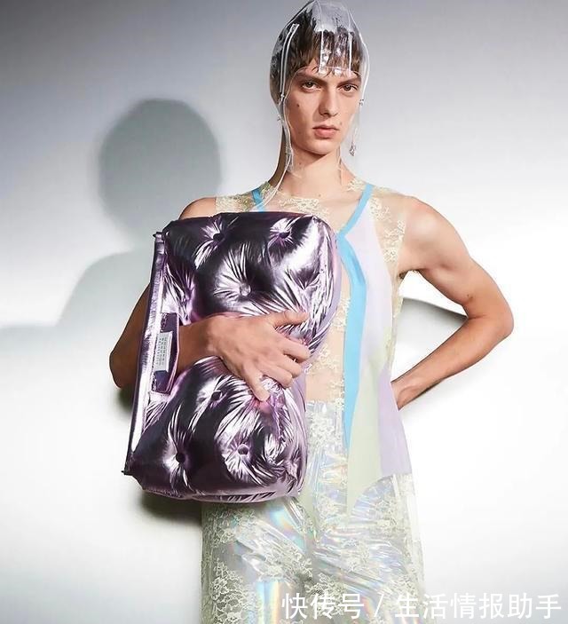 街拍 今冬最火爆的手袋,竟是这款“胖乎乎”!