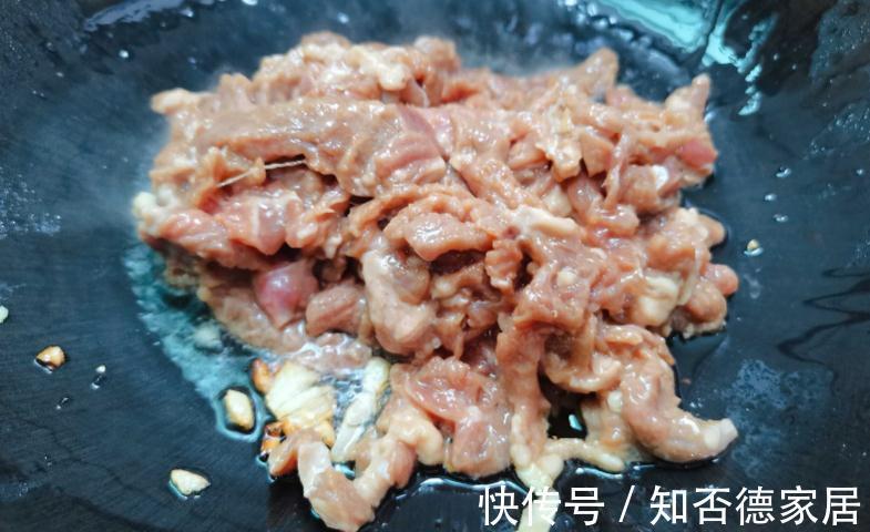炒牛肉时，牢记腌制方法，炒好不怕嚼不动，每一口都嫩滑味香
