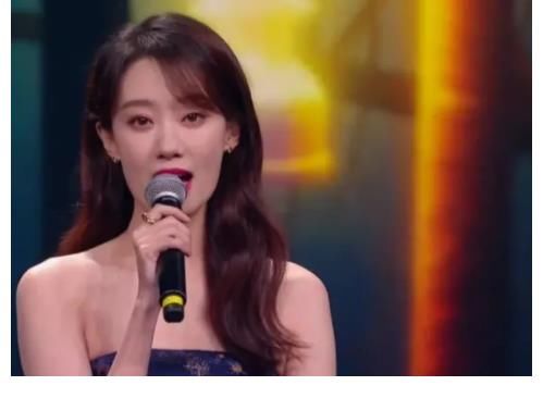 大湾区|大湾区中秋晚会，被观众发现有两个问题，但有一点让内娱深思