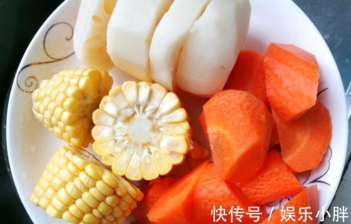 入秋后多给家人喝热汤,清新营养味道好,还能滋补身体