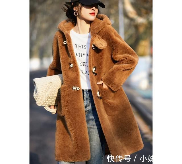 寒冬独宠这“羊羔绒”外套,保暖时髦又大气,通勤穿更是轻奢高雅