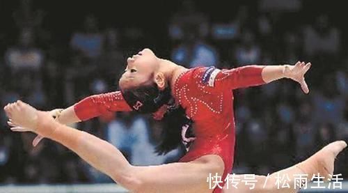 吸奶器|29岁体操女神生下孩子后,比以前更女神,但却为母乳过多而犯愁