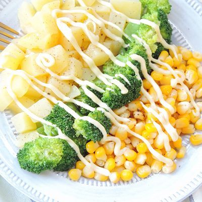 西兰花玉米土豆沙拉