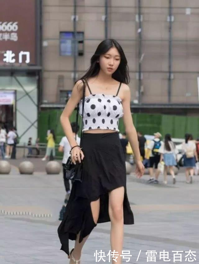 美女|美女风裙搭配婉约大气,令您显得非常年轻和有活力