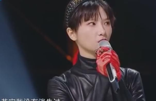 《天赐的声音》苏妙玲十年后重回舞台，搭档许靖韵合唱《硬命》