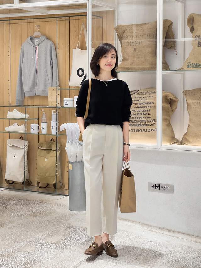 针织衫|30岁~45岁的女性秋季穿搭分享,针织衫配直筒九分裤,显瘦又减龄