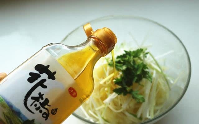 不管什么时候,土豆和它不能一起吃,美味也不行,老人小孩要注意