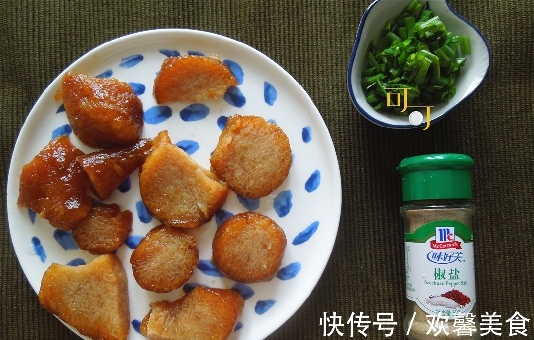 粽子|粽子别再蘸糖吃，换个法子炒一炒，金黄酥脆，包你家里粽子不够吃