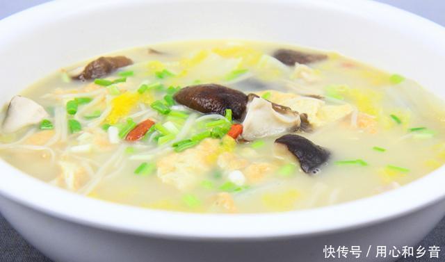 奶白|冬天,遇到此汤要多喝,5块钱做一锅,汤汁奶白又鲜美,太好喝了