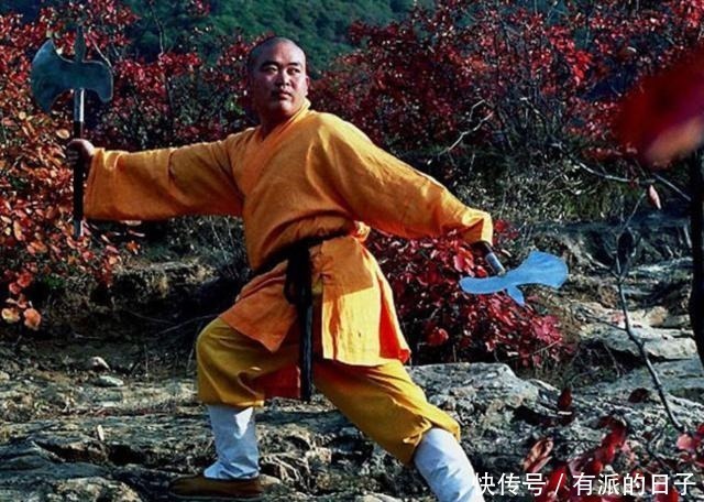 少林方丈释永信练功照看起来很厉害,自曝曾练过100种少林功夫