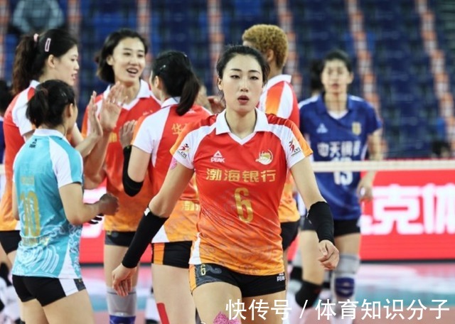 防守|女排边缘国手迎来蜕变!刘晏含又添新技能,李盈莹的好帮手