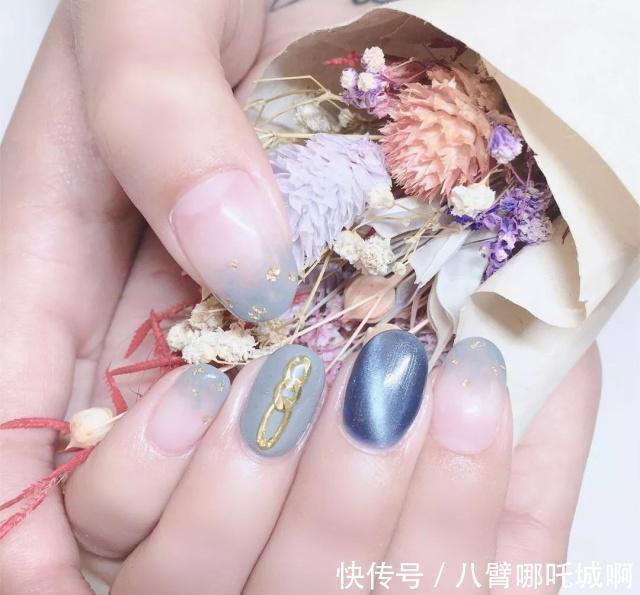 巧克力色|5款金箔美甲,提升时尚感,让你的指甲锦上添花