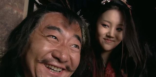 宋江|为什么宋江自己不娶扈三娘,也不将她嫁给林冲花荣,而是嫁给王英