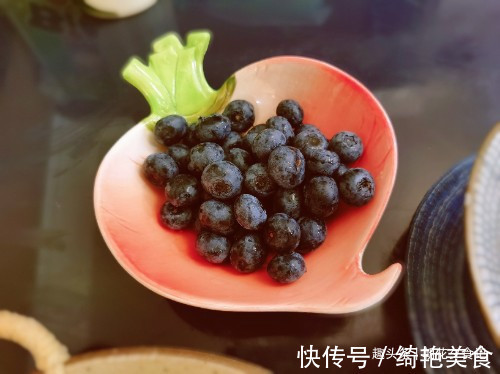 一地鸡毛|晚餐3个菜花了22元，朋友圈评价：这个妈妈会过日子！