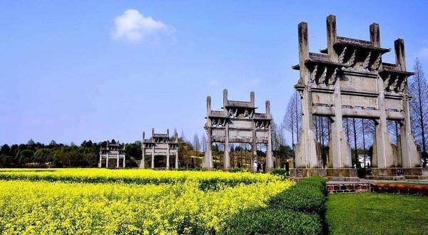 们一起来|你可知“七座牌坊、八个故事”讲的是哪里?