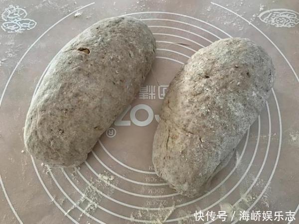 坚果|这才是真正的黑面包,超多的杂粮坚果,无黄油不揉膜,又香又顶饿