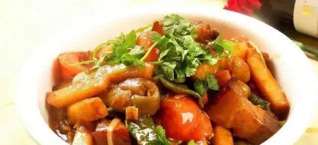 适合晚上吃的家常菜，味道好极了，家里人都抢着吃！