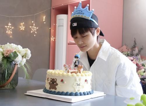 李宇春下意识说出2个字,暴露《王牌对王牌》内幕