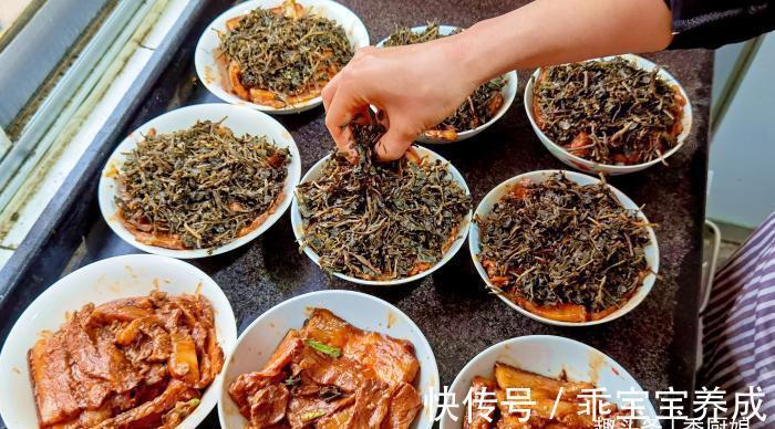 马齿苋|此菜晒干后,比新鲜的好吃太多,一次晒上30斤,随吃随取,真省事