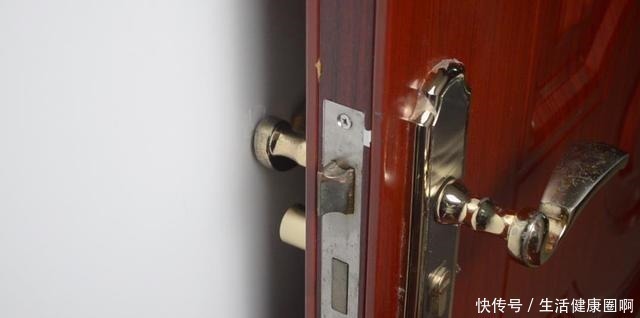 实用|门把上涂点热熔胶太实用了，我也是刚知道，看完赶紧告诉家里人