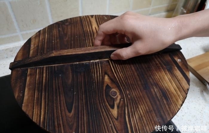 下锅|炖鸡时,最忌直接下锅炖,教你一招,鸡肉鲜嫩又入味,营养不流失