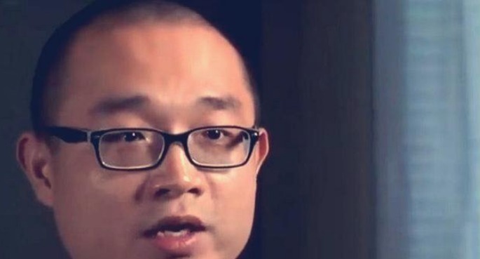 农夫与蛇&博士赵潘书,为入美籍在网络上诋毁中国,下场却很大快人心