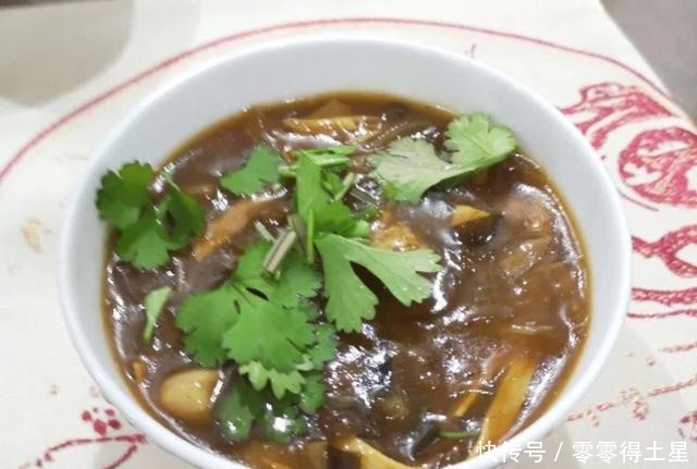 鸡鸭|天冷了,全家就馋它,来点面筋炖一锅,味道不比鸡鸭鱼汤差