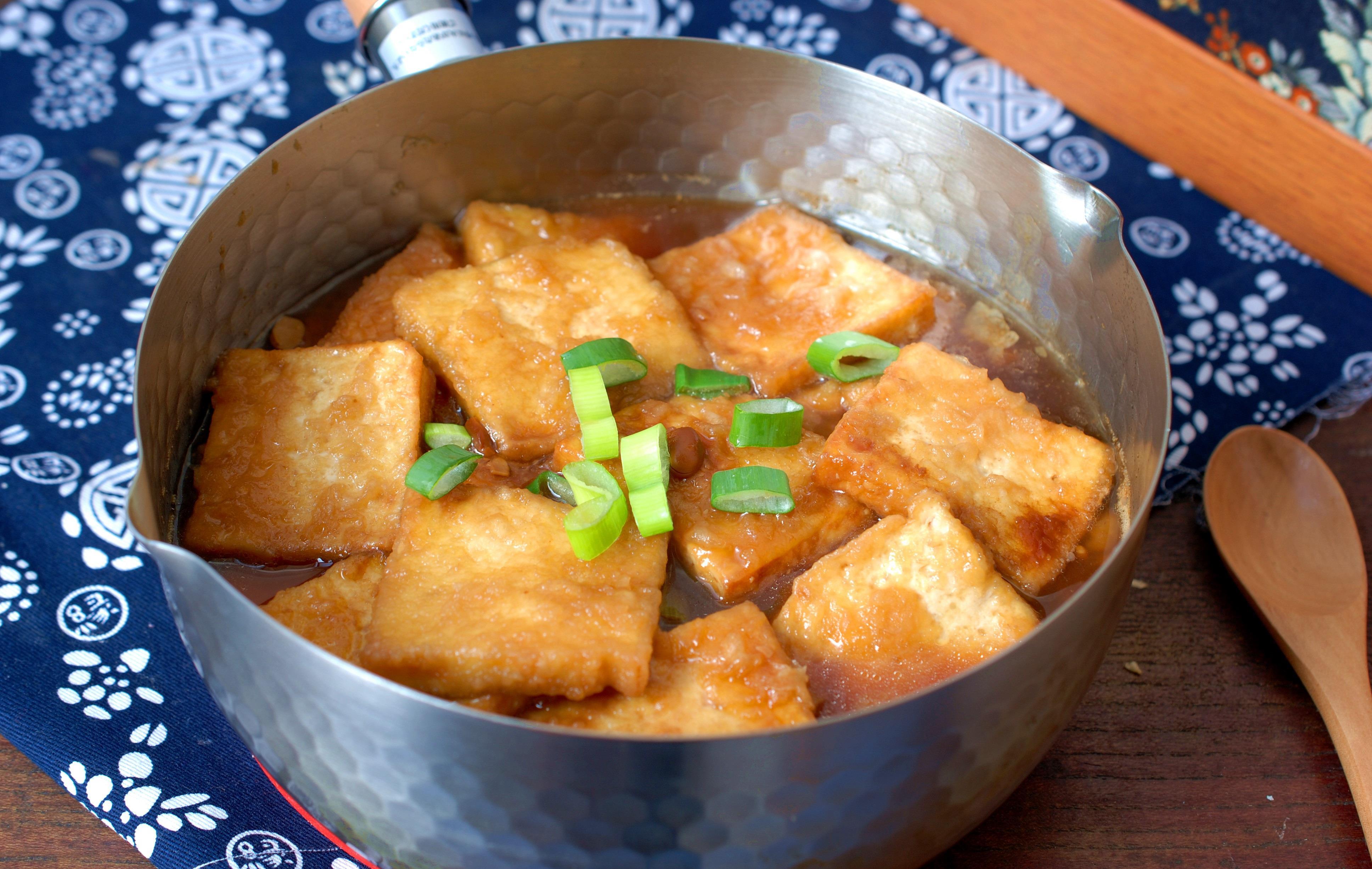 焖豆腐|白菜豆腐的神仙吃法,不放一滴油,扔进锅里炖一炖就出锅太香了