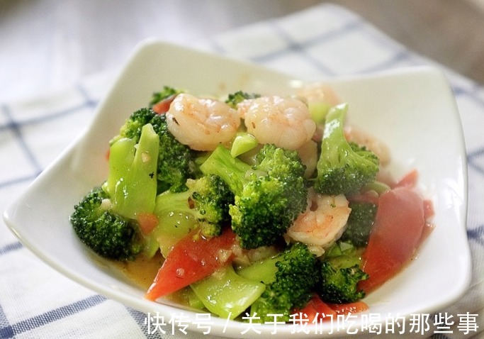 大虾|炒虾仁总是又干又腥？厨师长：做好关键3步，鲜美滑嫩，鲜香不腥