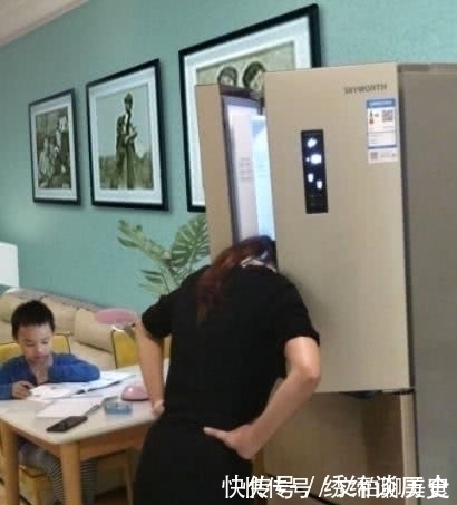 当家长|宝妈发现儿子刷牙一动不动,十分钟还没刷完,走近后却忍不住泪目