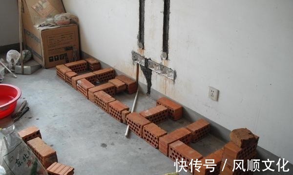 蜂窝砖|老公不顾家人反对用蜂窝砖砌了个电视柜,想不到效果美爆了!